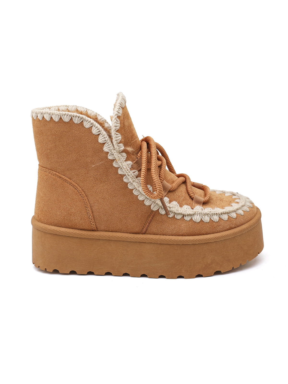 Stivaletto in ecopelle scamosciata, suola spessa, cuciture a contrasto crema.

Dettagli prodotto
• Made in China
• Materiali: Vegano (Materiali sintetici)