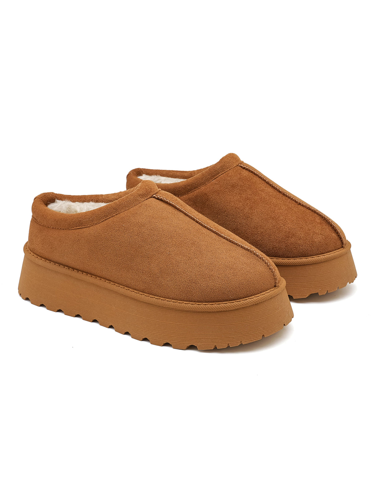 Pantofole slip-on in ecopelle scamosciata, con spessa suola in gomma e morbida fodera in pelliccia vegana.

Dettagli prodotto
• Made in China
• Materiali: Vegano (Materiali sintetici)