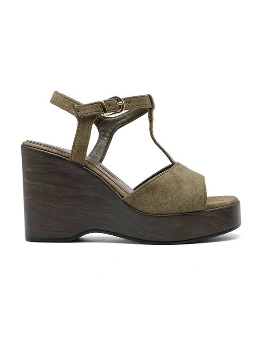 Sandalo platform ISABAC in ecopelle, cinturino alla caviglia e zeppa marrone scuro.

Dettagli prodotto
• Made in China
• Materiali: Vegano (Materiali sintetici)