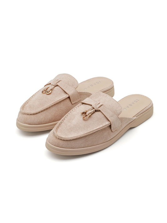 Mocassini slip-on ISABAC in morbida ecopelle, dettaglio fibbia oro, tacco basso.

Dettagli prodotto
• Made in China
• Materiali: Vegano (Materiali sintetici)