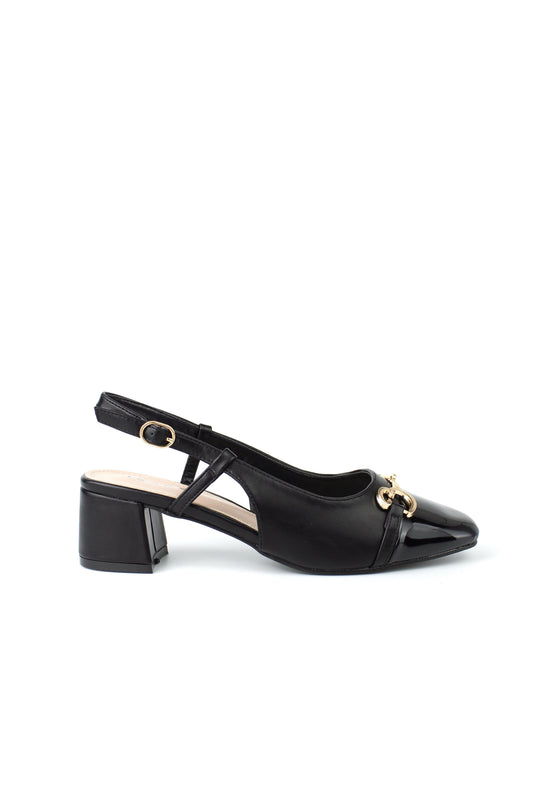 Slingback in ecopelle, tacco largo, dettaglio fibbia dorata e ecopelle in vernice sulla punta della tomaia.

Dettagli prodotto
• Made in China
• Materiali: Vegano (Materiali sintetici)