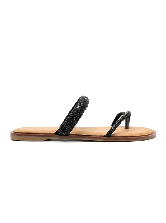 Sandalo ISABAC flat cinturini con anello alluce e fascia centrale.

Dettagli prodotto
• Made in China
• Materiali: Vegano (Materiali sintetici)