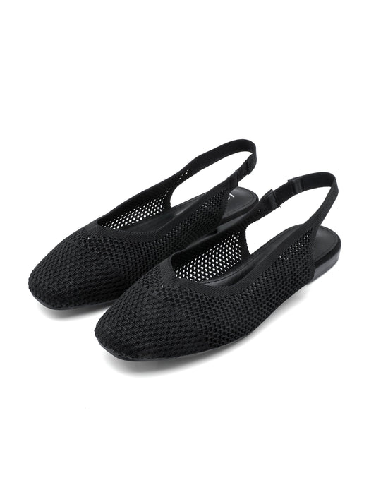 Ballerine ISABAC, tomaia in mesh traspirante, punta chiusa e tacco basso. Design essenziale e raffinato.

Dettagli prodotto
• Made in China
• Materiali: Vegano (Materiali sintetici)