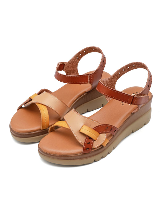 Sandalo donna ISABAC in ecopelle con cinturino alla caviglia e zeppa bassa.

Dettagli prodotto
• Made in China
• Materiali: Vegano (Materiali sintetici)